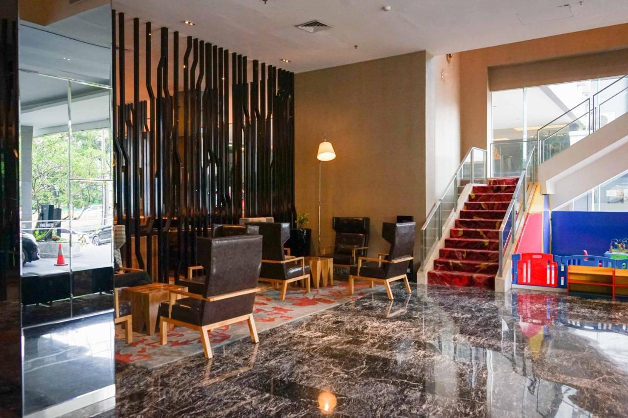 The Premiere Hotel Pekanbaru Extérieur photo