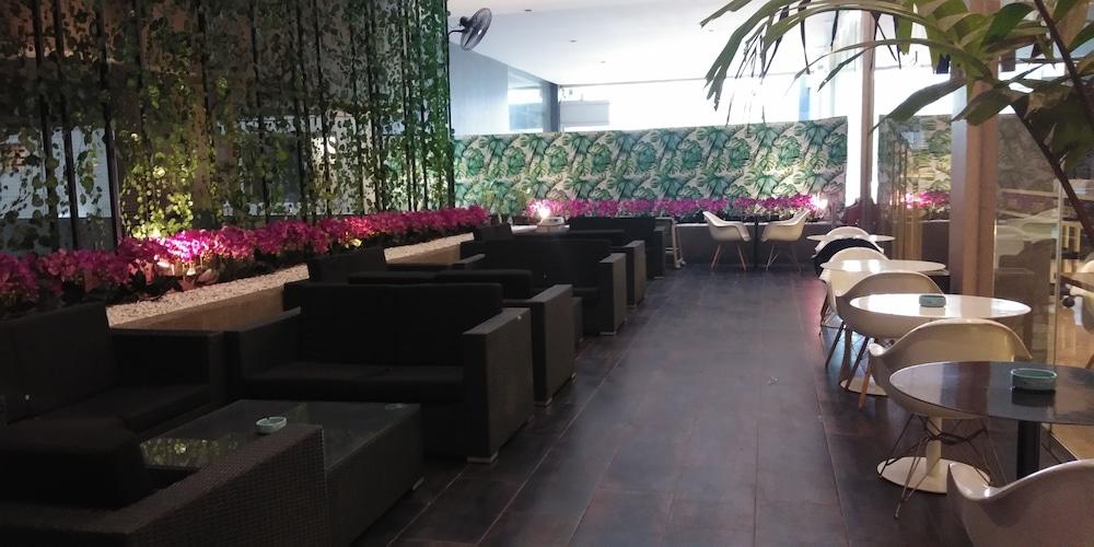 The Premiere Hotel Pekanbaru Extérieur photo