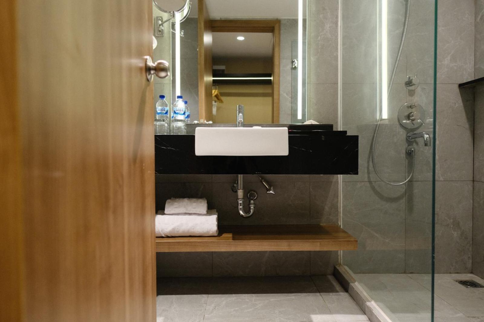 The Premiere Hotel Pekanbaru Extérieur photo