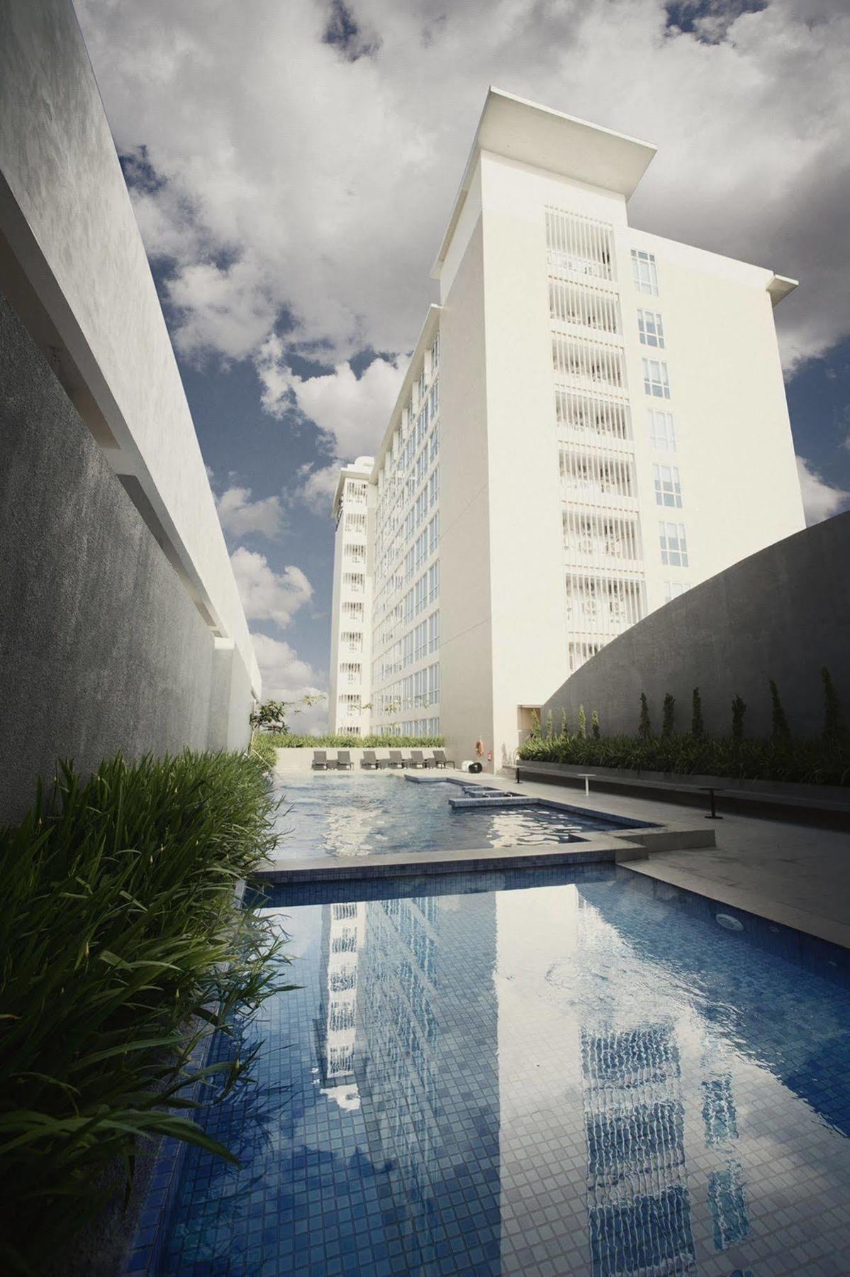 The Premiere Hotel Pekanbaru Extérieur photo