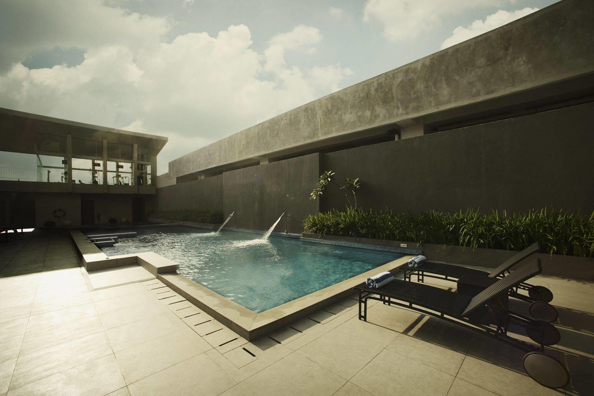 The Premiere Hotel Pekanbaru Extérieur photo