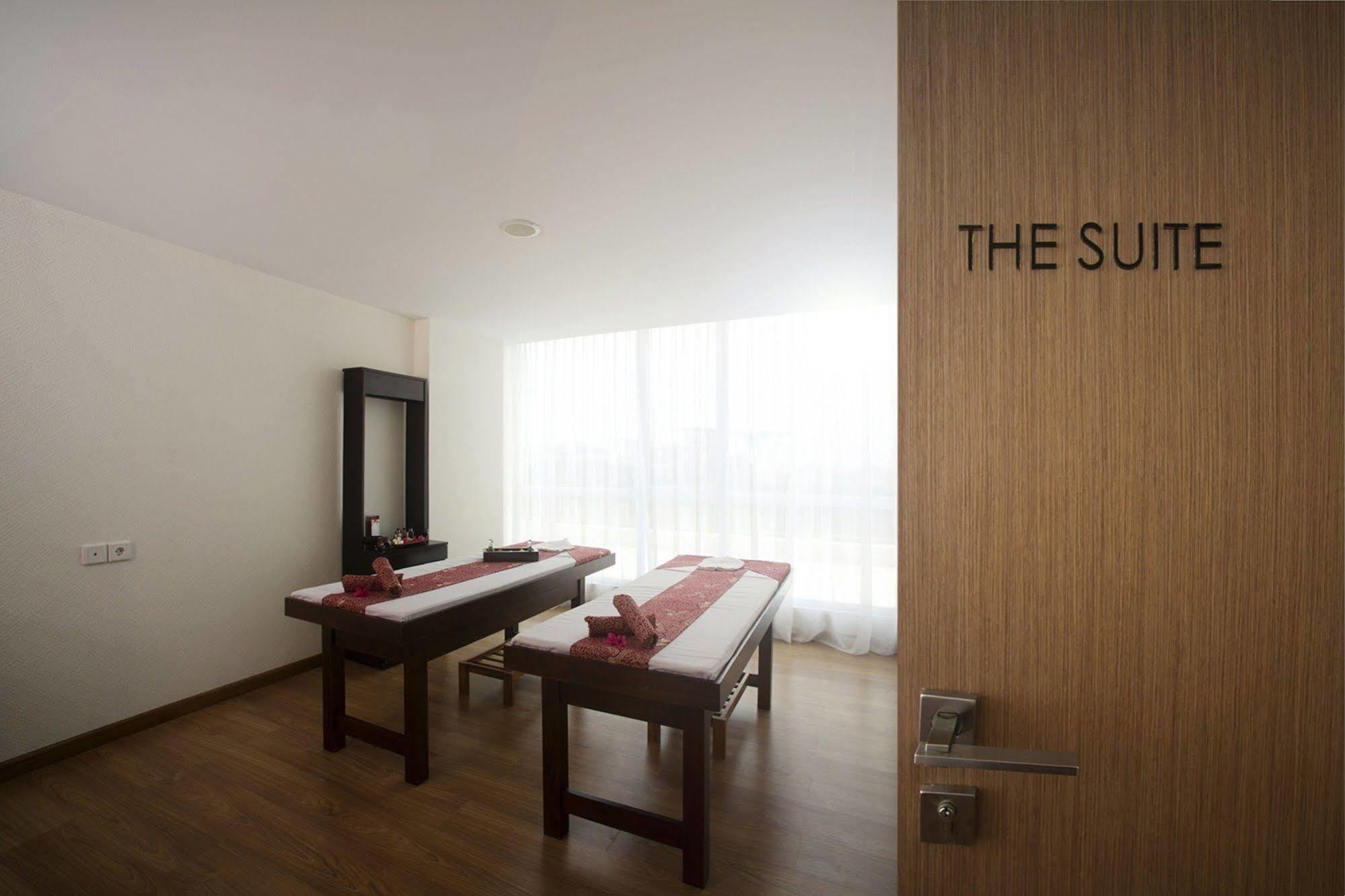 The Premiere Hotel Pekanbaru Extérieur photo